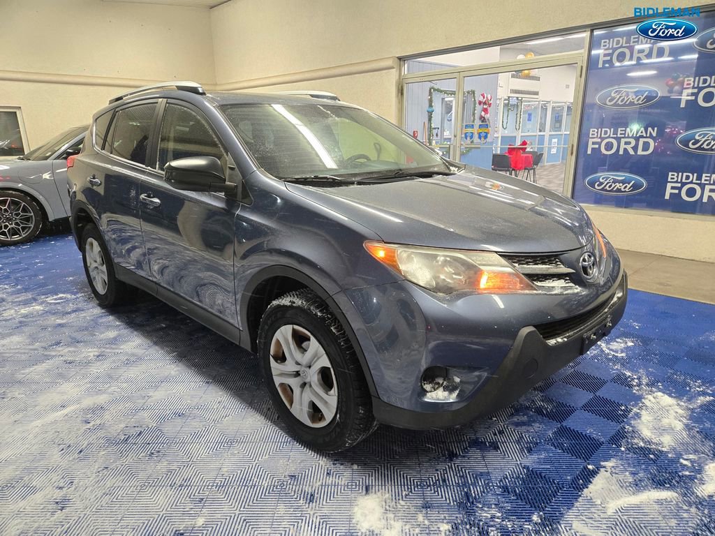 Used 2014 Toyota RAV4 LE image 1