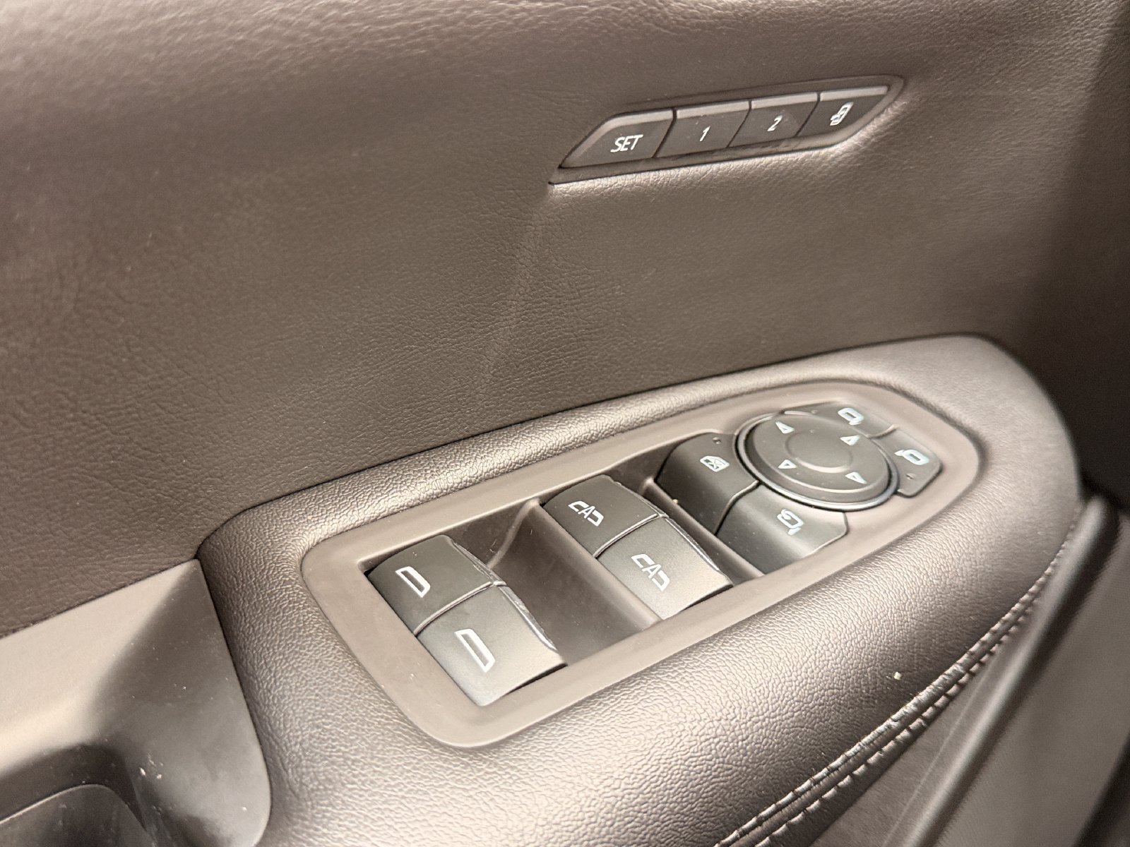 Used 2020 Cadillac XT5 Premium Luxury AWD/4WD image 23