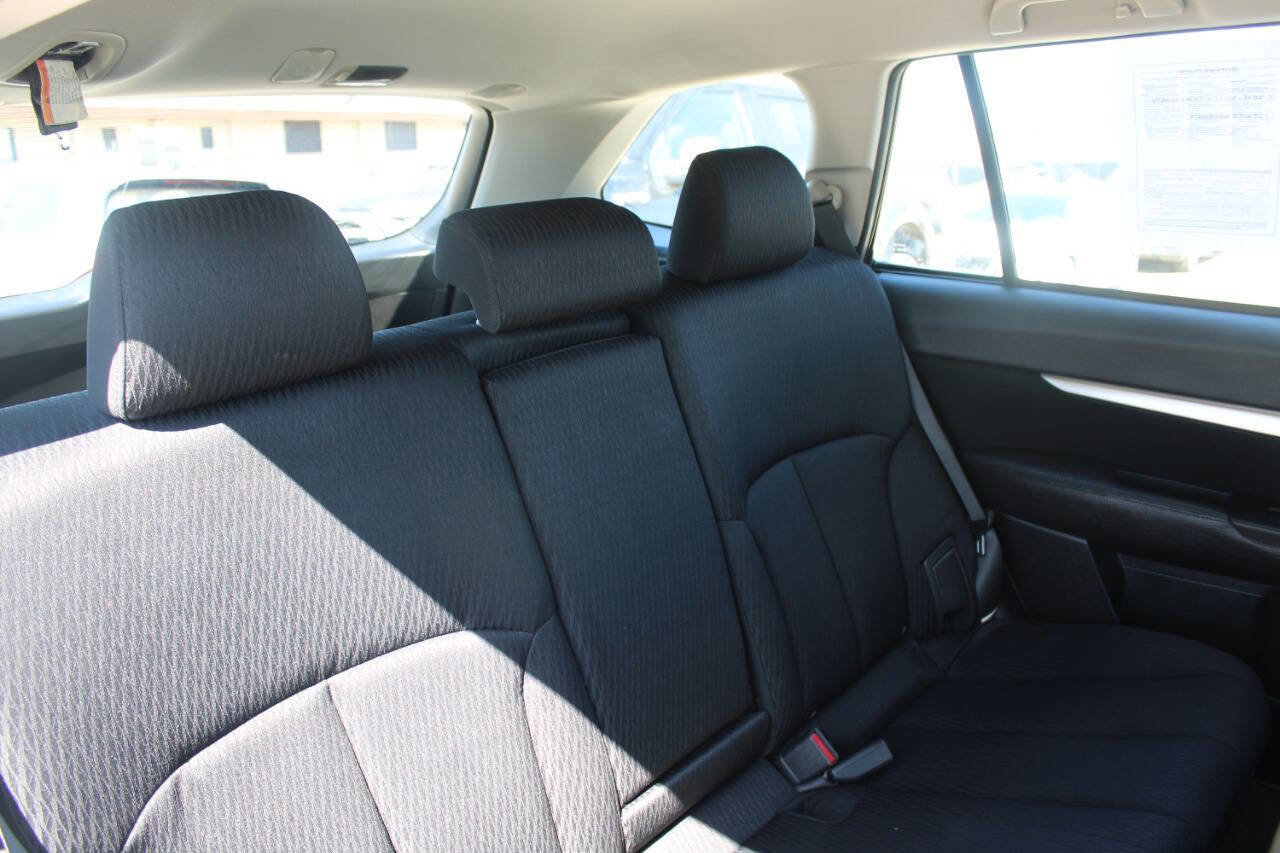 Used 2012 Subaru Outback 2.5i w/ Alloy Wheel Pkg image 11