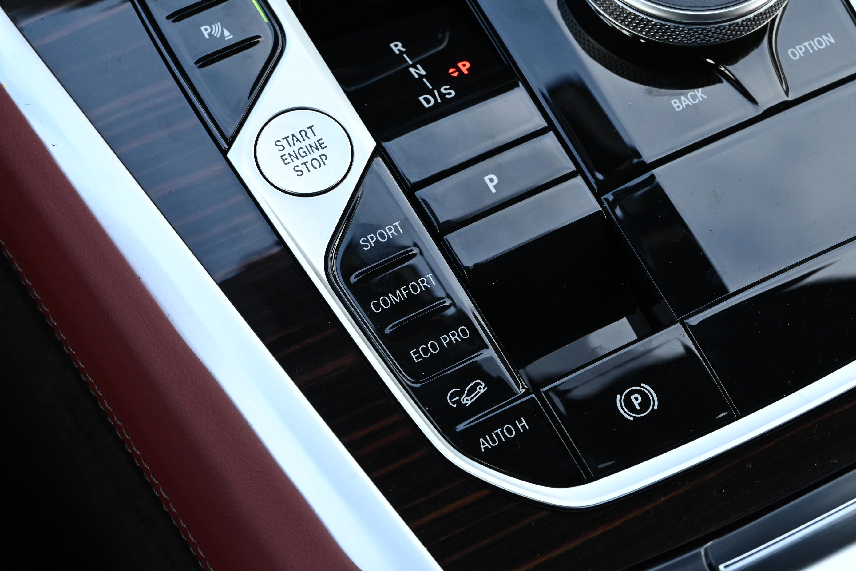 New 2026 BMW X6 xDrive40i w/ Premium Package image 20