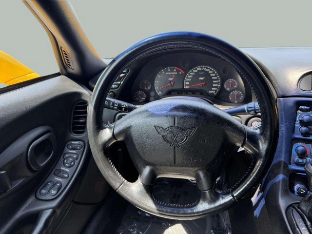 Used 2003 Chevrolet Corvette Convertible w/ Preferred Equipment Group1 RWD image 10