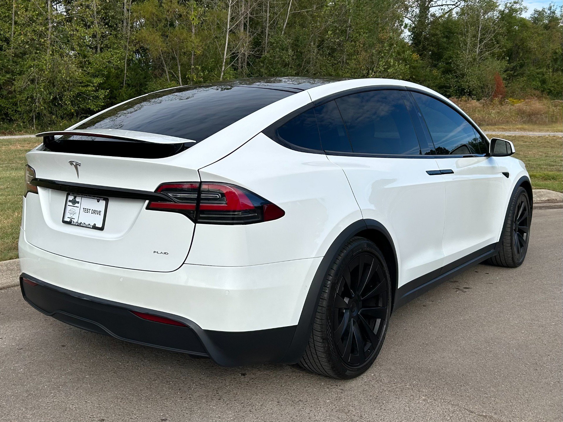 Used 2022 Tesla Model X Plaid AWD/4WD image 3