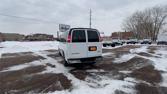 Used 2023 GMC Savana 2500 LS w/ Driver Convenience Package image 7