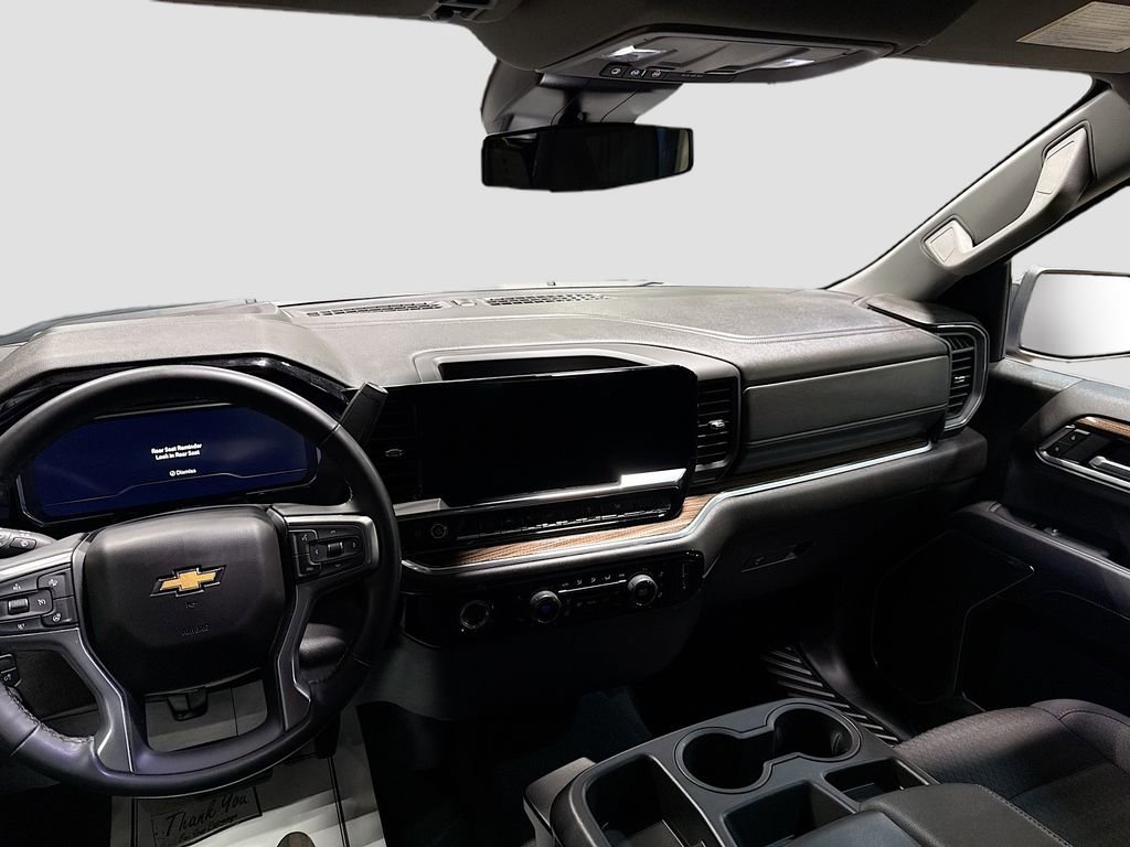 Used 2024 Chevrolet Silverado 1500 LT image 22