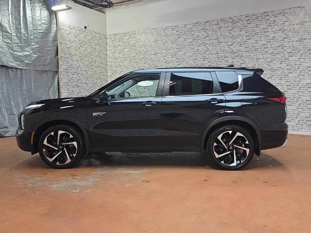 Used 2024 Mitsubishi Outlander SEL image 6