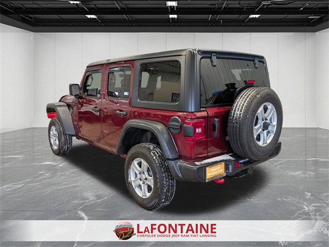 Certified 2022 Jeep Wrangler Unlimited Rubicon w/ Cold Weather Group image 3
