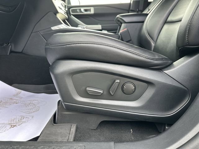 Used 2020 Ford Explorer XLT w/ Equipment Group 202A image 16