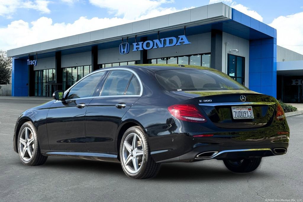 Used 2017 Mercedes-Benz E 300 image 10