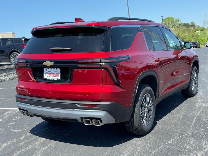 New 2026 Chevrolet Traverse LT w/ Enhanced Driving Package FWD image 3