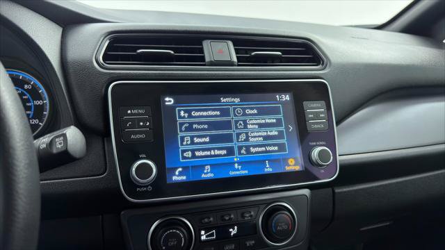 Used 2025 Nissan Leaf S FWD image 32