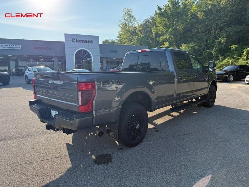 Used 2022 Ford F350 Lariat w/ Black Appearance Package AWD/4WD image 8
