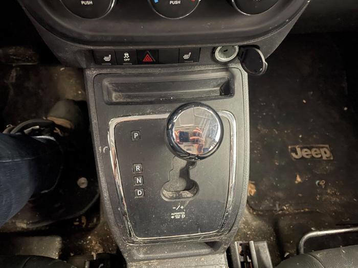 Used 2015 Jeep Patriot High Altitude image 38