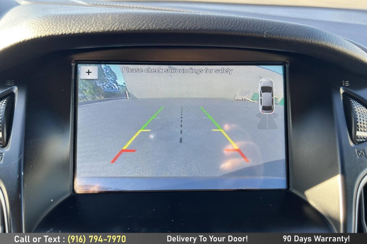 Used 2017 Ford Focus Titanium image 21