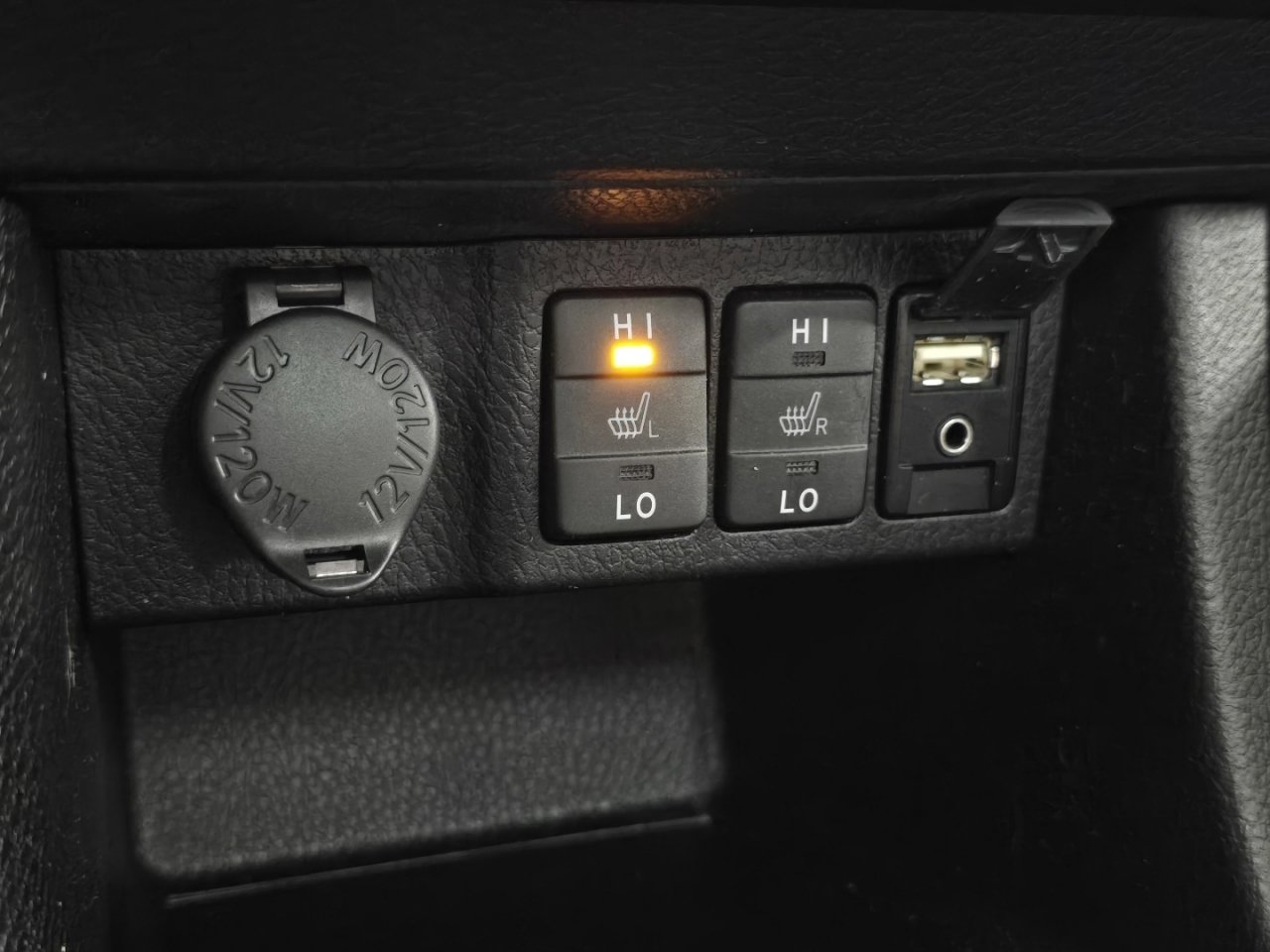 Used 2016 Toyota Corolla S Premium image 8