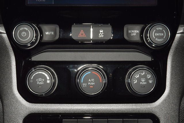 Used 2026 RAM 3500 Tradesman w/ Chrome Appearance Group image 22