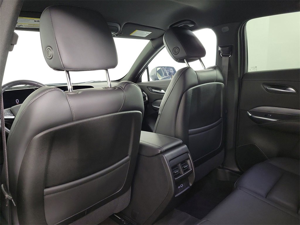 Certified 2025 Cadillac XT4 Premium Luxury image 12
