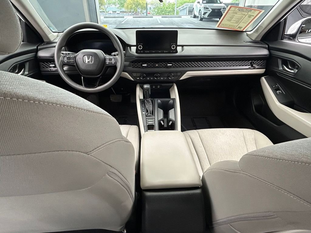 Used 2023 Honda Accord EX image 38