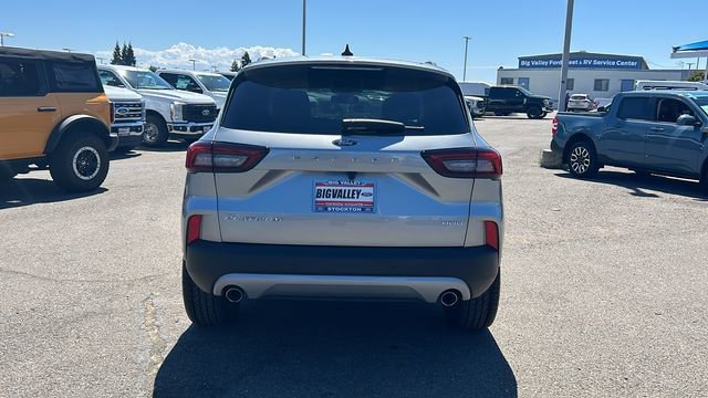 Certified 2023 Ford Escape Platinum w/ Premium Technology Package AWD/4WD image 4