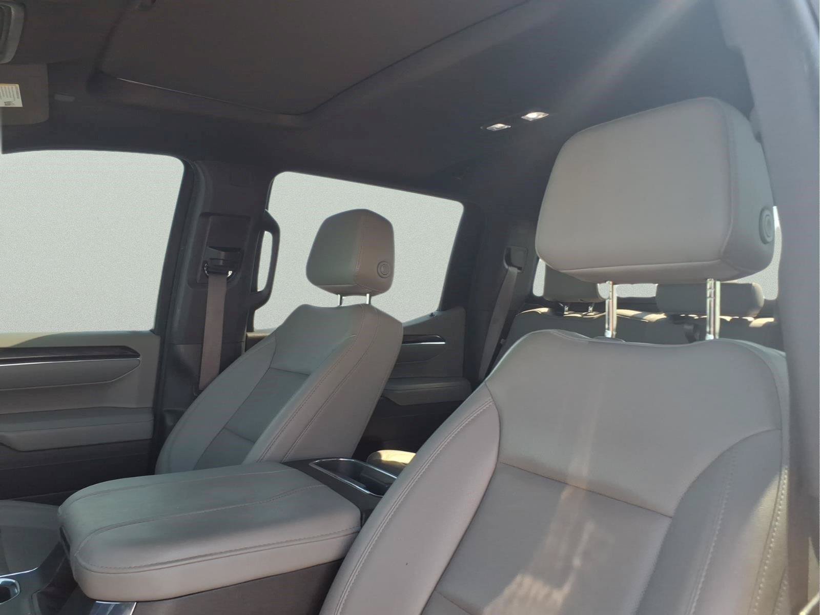 Used 2023 Chevrolet Silverado 1500 LTZ w/ LTZ Premium Package AWD/4WD image 18