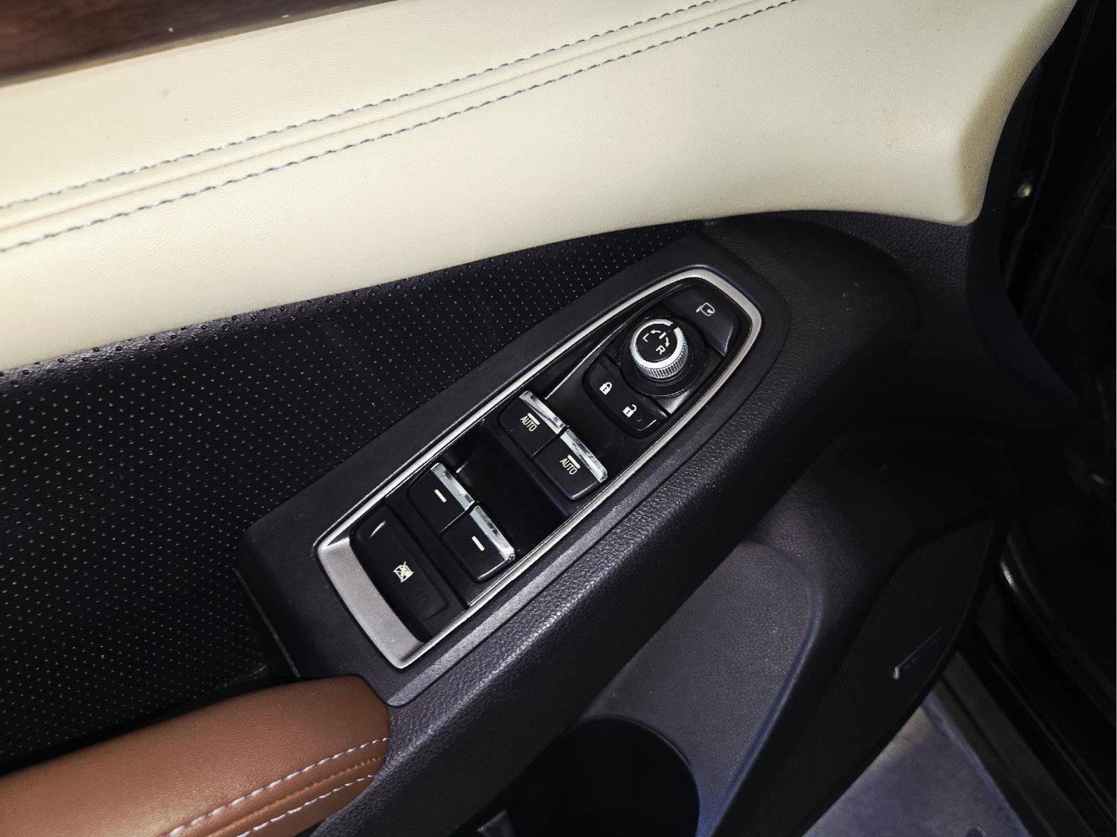 Used 2020 Subaru Ascent Touring AWD/4WD image 12