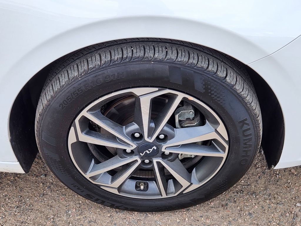 Certified 2023 Kia Forte LXS image 14