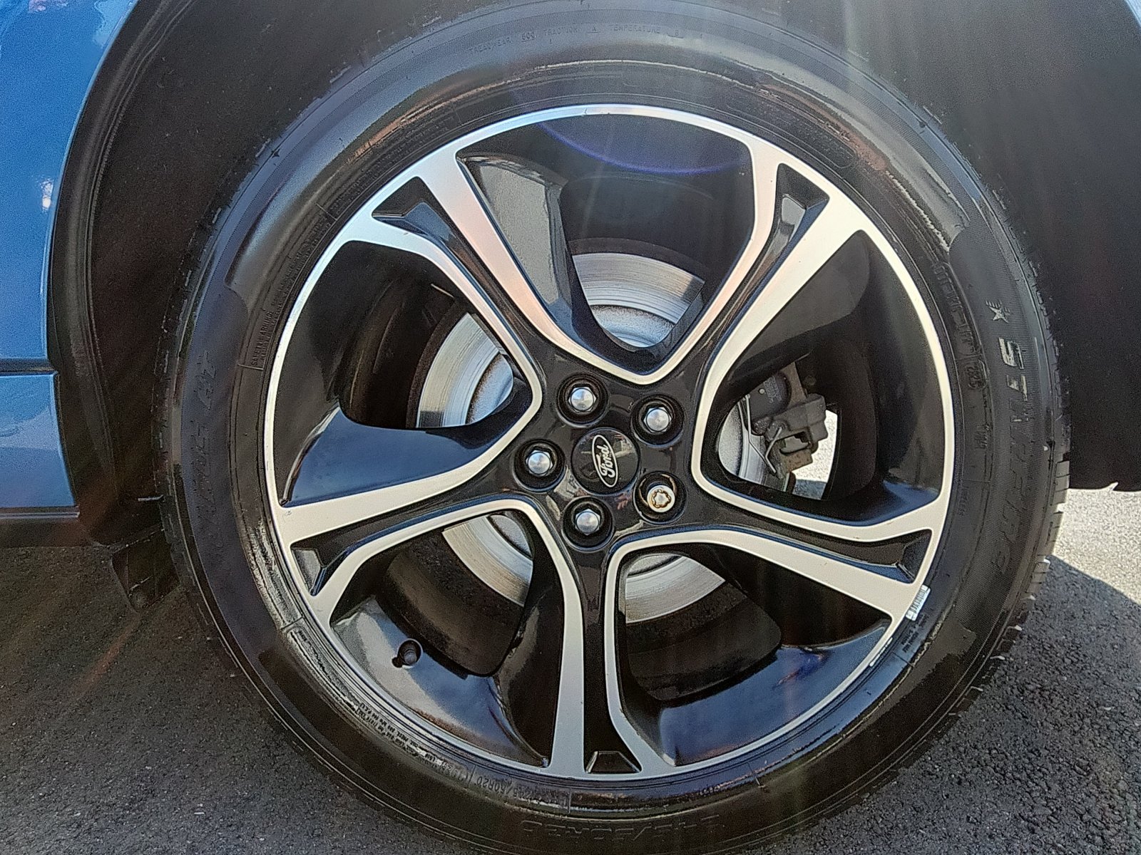 Used 2019 Ford Edge ST w/ Convenience Package AWD/4WD image 9