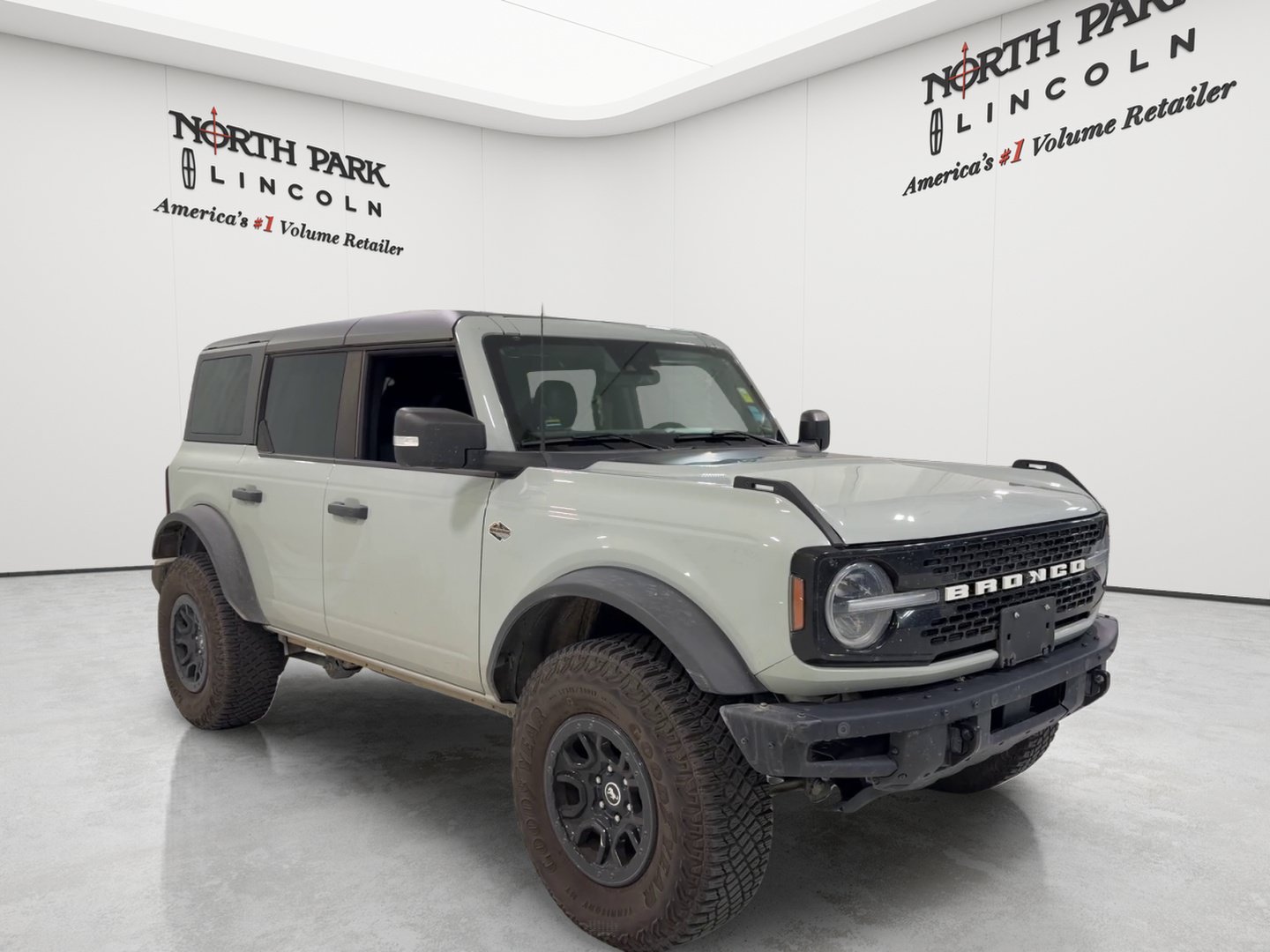 Used 2024 Ford Bronco Wildtrak AWD/4WD image 7