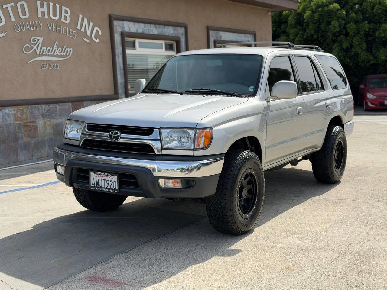 Used 2002 Toyota 4Runner SR5 RWD image 2