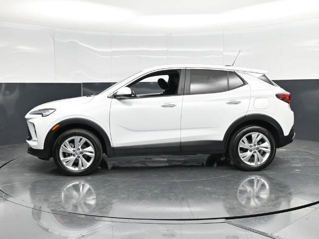 Used 2025 Buick Encore GX Preferred AWD/4WD image 8