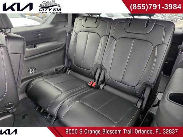 Used 2024 Jeep Grand Cherokee L Limited AWD/4WD image 16