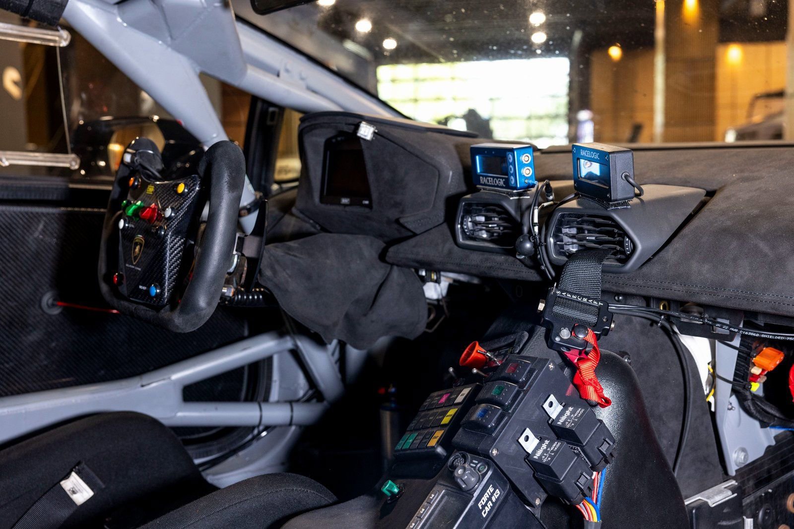 Used 2023 Lamborghini Huracan EVO image 17