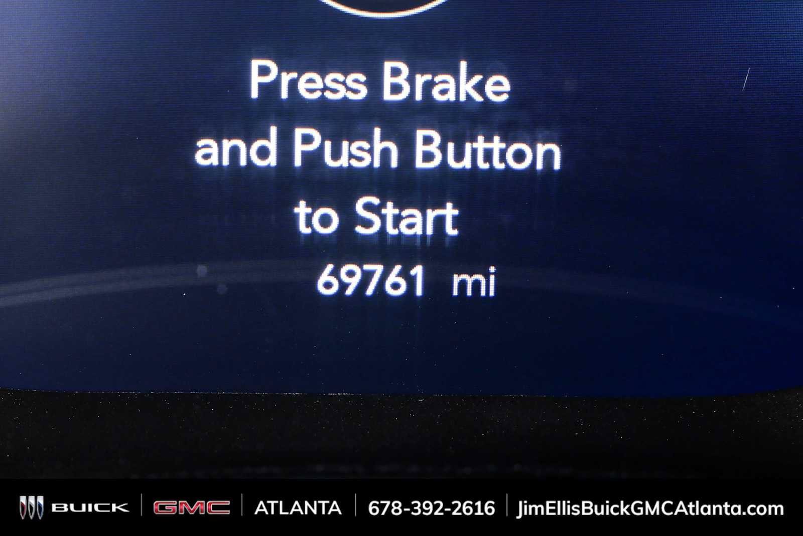 Used 2024 Chrysler Pacifica Touring-L FWD image 8