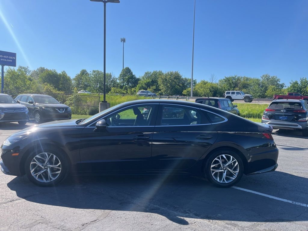 Used 2023 Hyundai Sonata SEL w/ Preferred Accessory Package FWD image 8