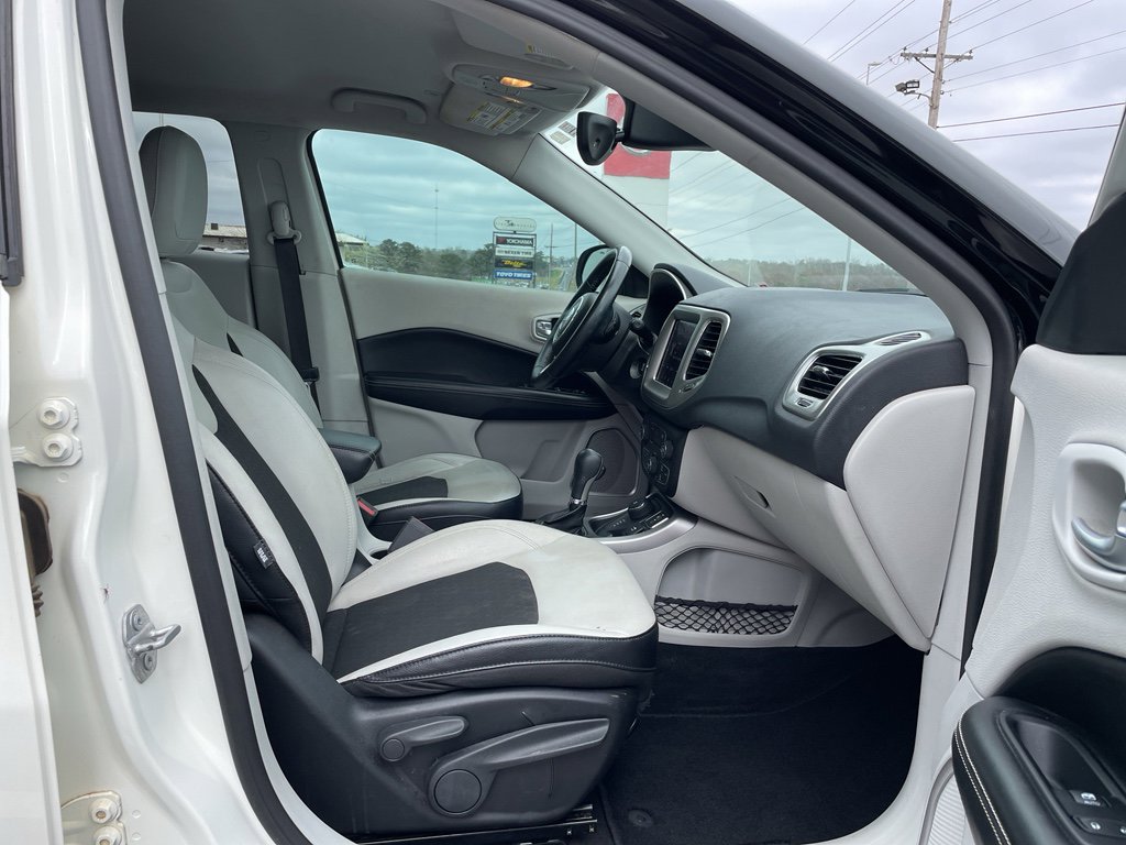 Used 2018 Jeep Compass Latitude w/ Popular Equipment Group image 23