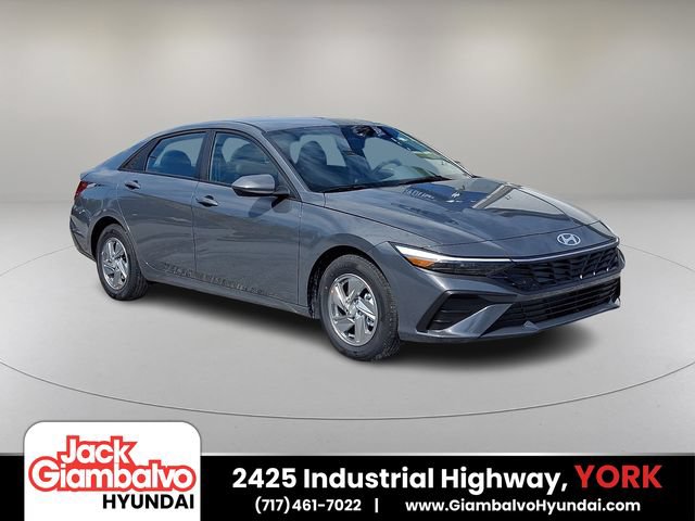 New 2026 Hyundai Elantra SE
