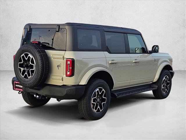 New 2025 Ford Bronco Outer Banks image 2