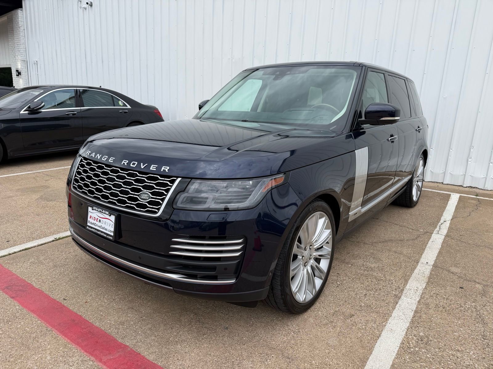 Used 2019 Land Rover Range Rover Long Wheelbase Autobiography AWD/4WD image 1