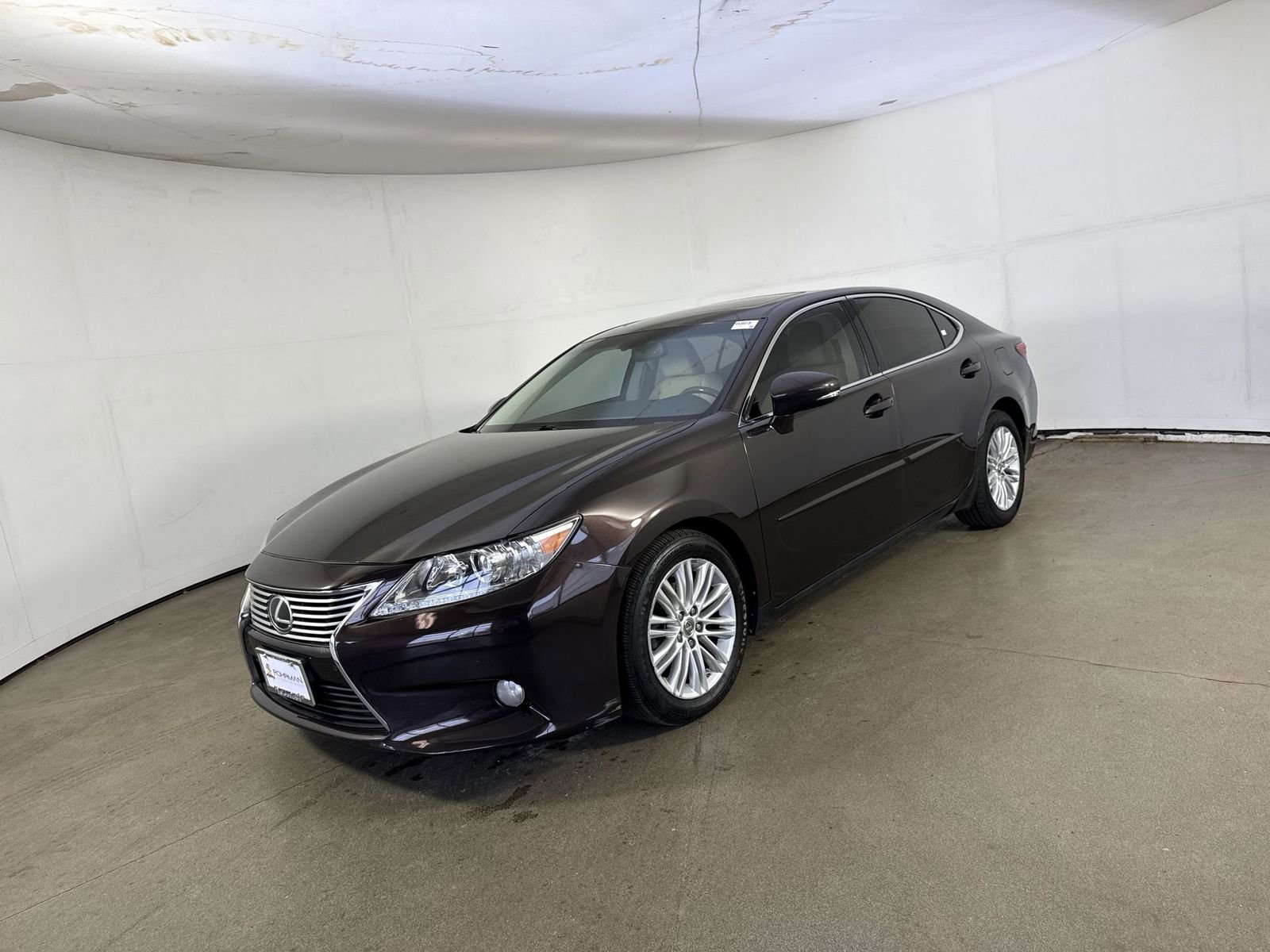 Used 2013 Lexus ES 350 w/ Luxury Pkg image 2