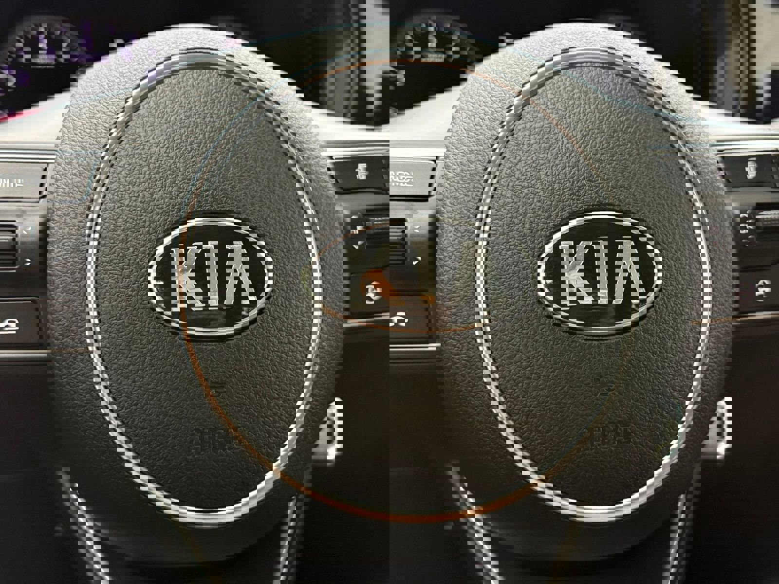 Used 2021 Kia K5 LX image 27