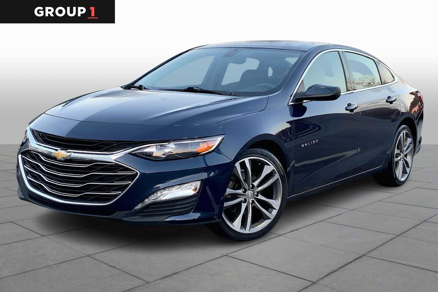 Used 2022 Chevrolet Malibu LT image 1