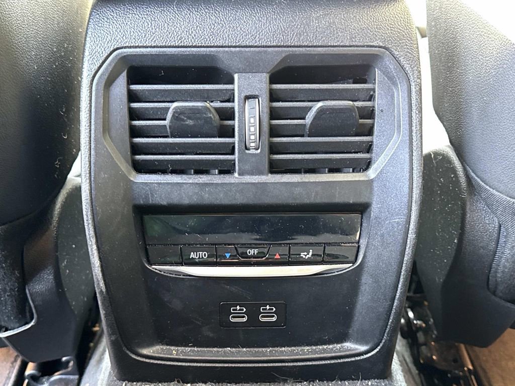 Used 2024 BMW i4 eDrive40 image 17