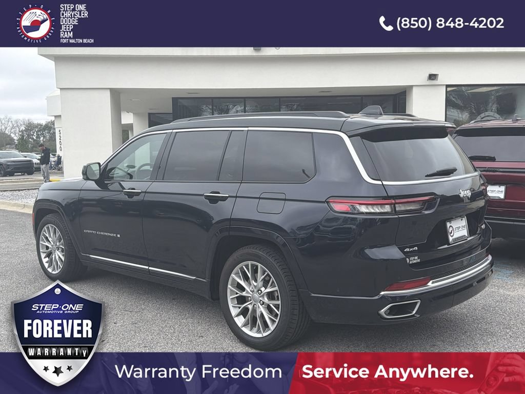 Used 2024 Jeep Grand Cherokee L Summit w/ Rear Seat Video Group I AWD/4WD image 6