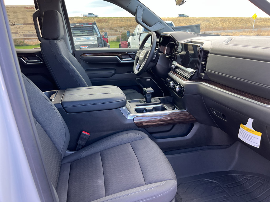New 2025 GMC Sierra 1500 Elevation image 25