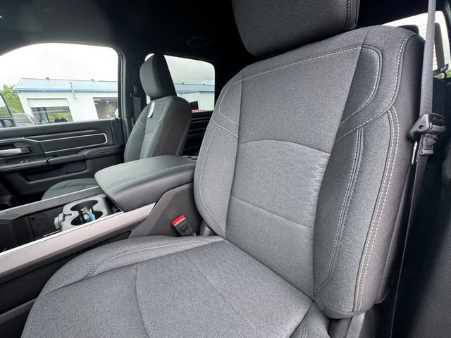 New 2026 RAM 2500 Big Horn AWD/4WD image 33