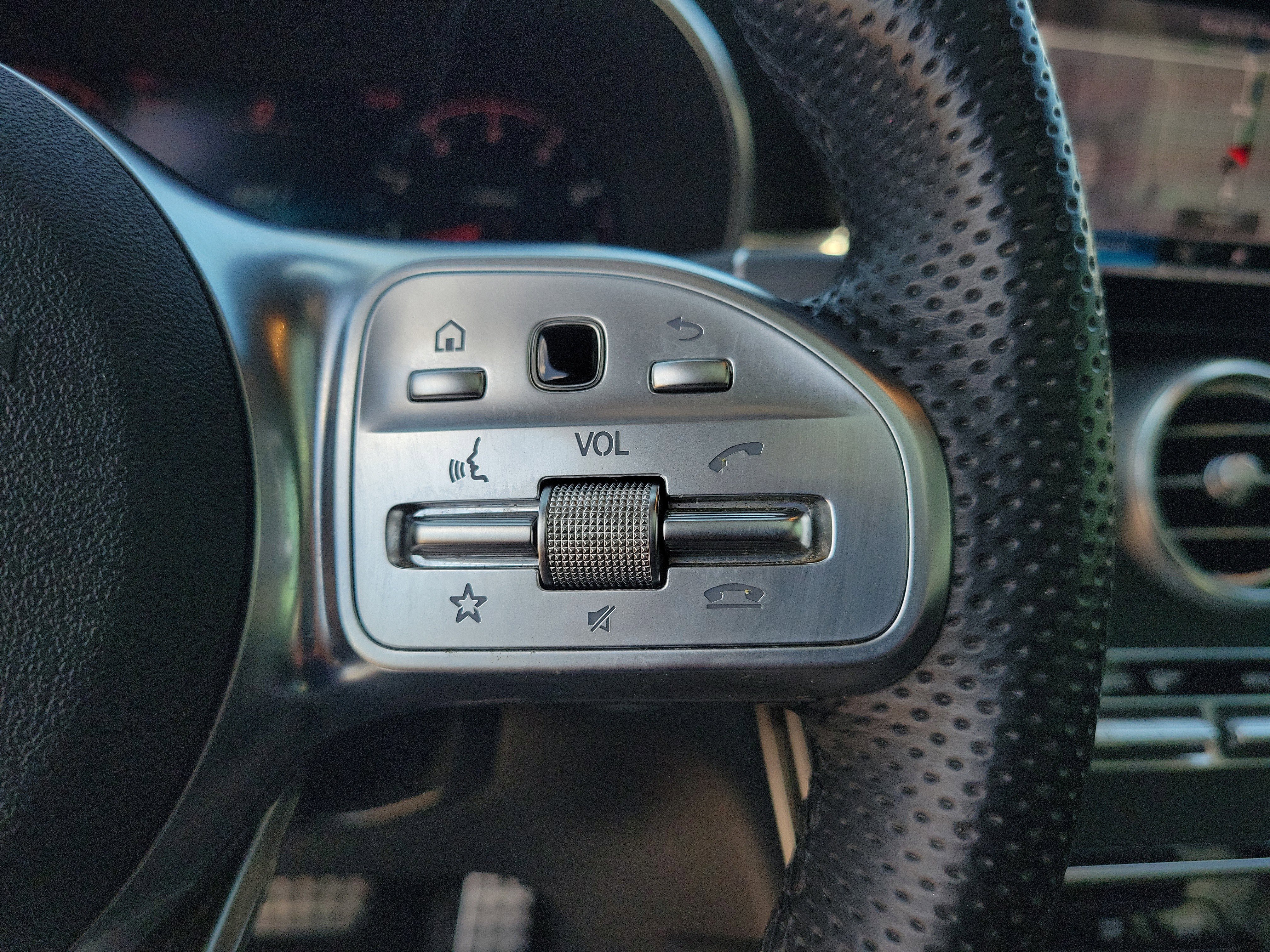 Certified 2021 Mercedes-Benz GLC 300 image 23