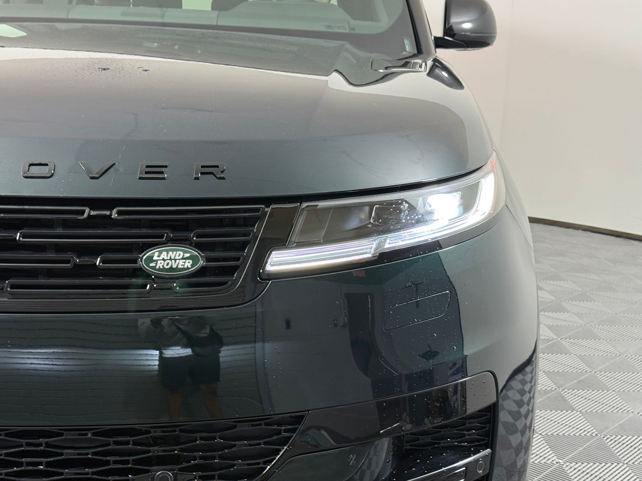 New 2026 Land Rover Range Rover Sport Dynamic SE AWD/4WD image 11