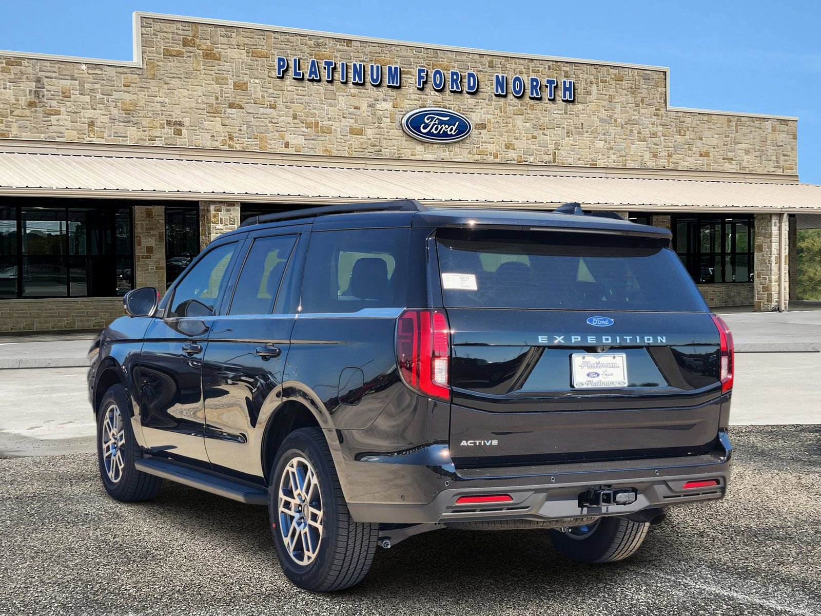 New 2025 Ford Expedition Active image 4