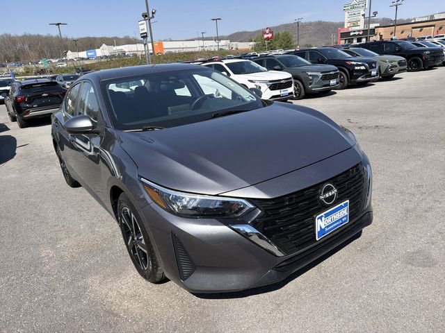 Used 2025 Nissan Sentra SV FWD image 3
