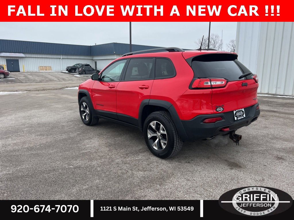 Used 2017 Jeep Cherokee Trailhawk w/ Cold Weather Group image 11