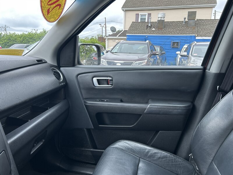 Used 2012 Honda Pilot Touring image 13